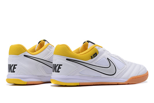 Supreme X Nike Sb Gato Limited Edition Flat Shoes